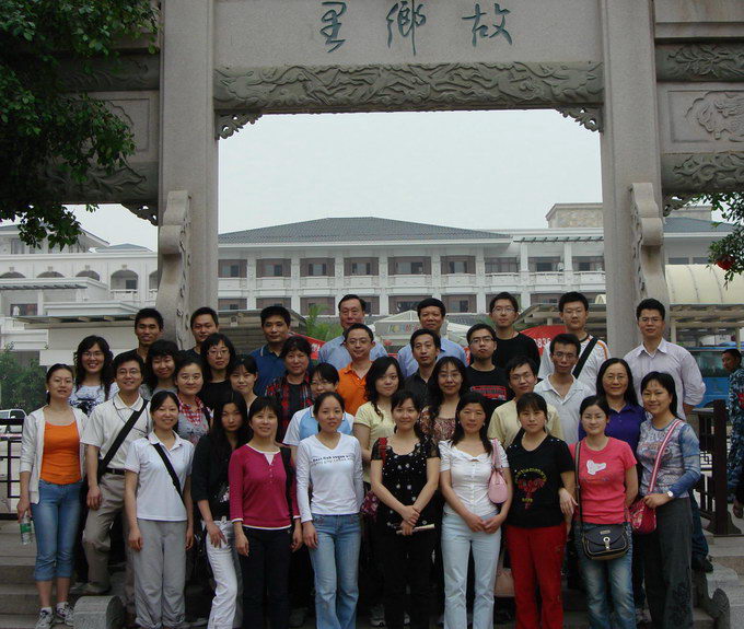 春游“故乡里”，领略春光美