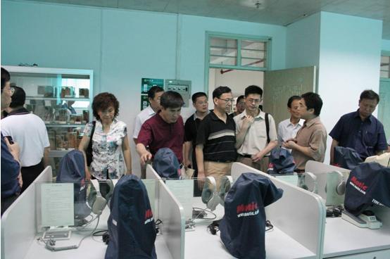 教育部高等学校实验室建设指导委员会专家考察医学实验教学中心